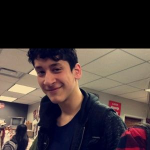 Meet your Posher, Xander